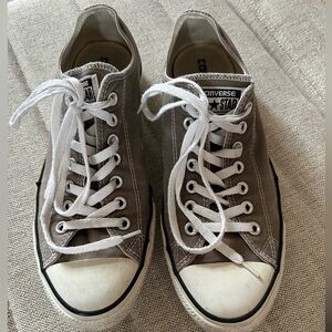 Converse Low Top Sneakers in Taupe and White